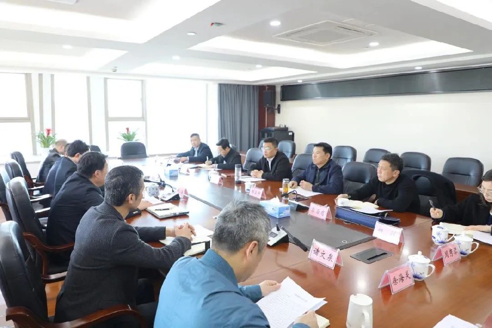 市国资委党委书记邓跃跃率队到0638太阳集团官网开展工作调研