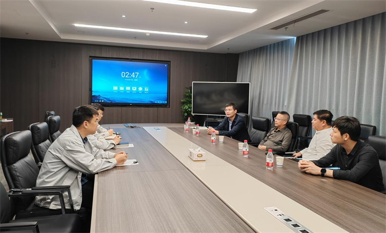 0638太阳集团官网董事会秘书诸文泉率队赴江西彩虹光伏有限公司考察交流